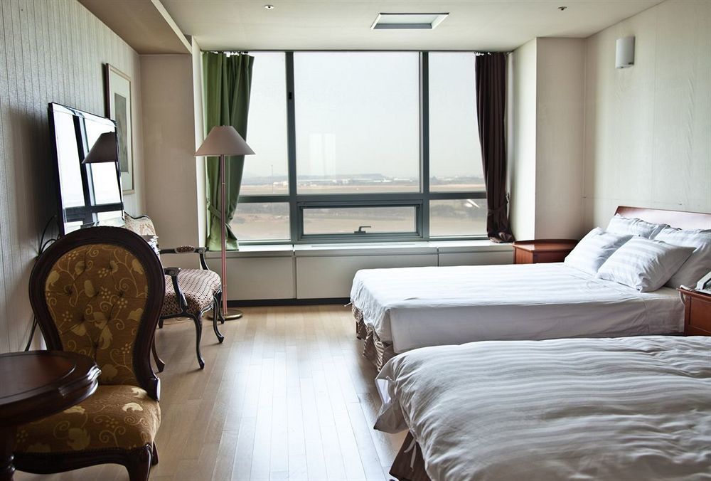 Incheon Airportel Bagian luar foto