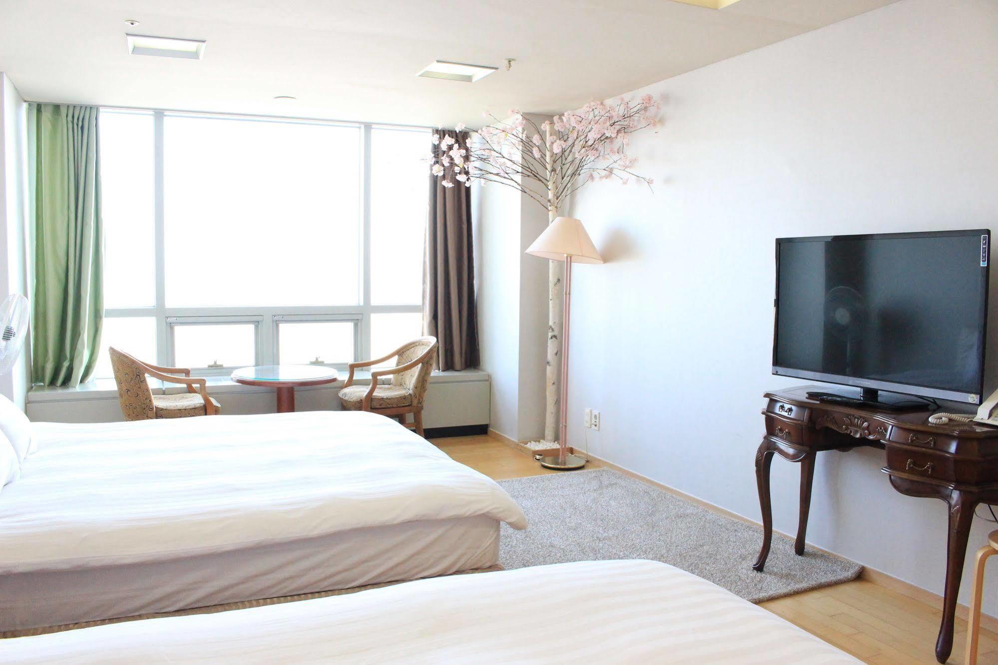 Incheon Airportel Bagian luar foto
